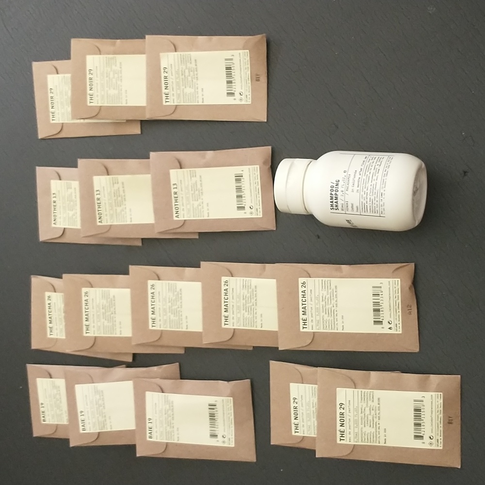 SOLD!  Le Labo Fragrance Samples and a GWP Shampoo!